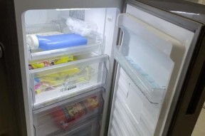 冰箱外表发烫的原因及解决方法（为什么冰箱会发烫）