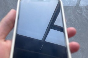 iPhone11死机屏幕没反应怎么办（解决iPhone11屏幕死机问题的简单方法）