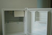 冰柜异味的处理方法（解决冰柜异味）