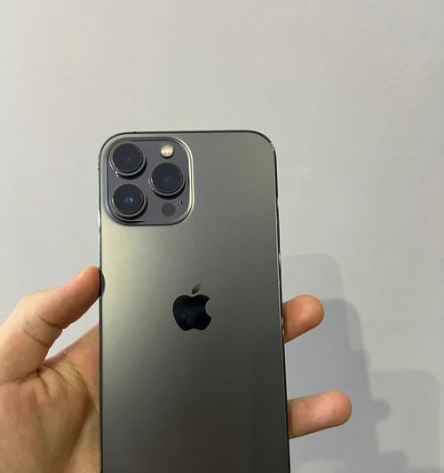 iPhone13美版与国行的区别（了解iPhone13美版与国行的差异，选择适合你的手机）  第3张